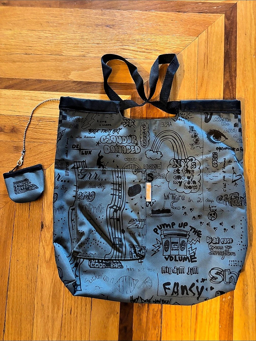 Parcel Y2K graffiti-print rip-proof tote bag